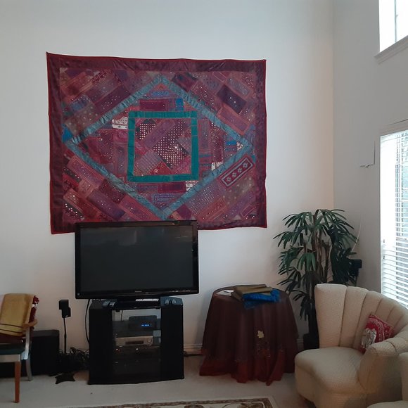 Large Quilt - Handmade Wall Art - Fibre Art - Pakistani Handicraft - Picture 4 of 8